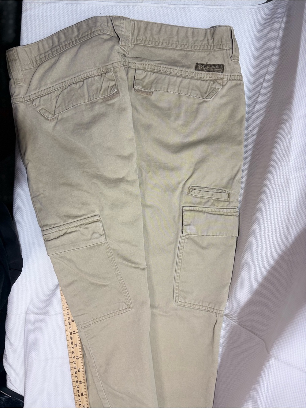 Columbia Men's Light Tan Cargo Pants